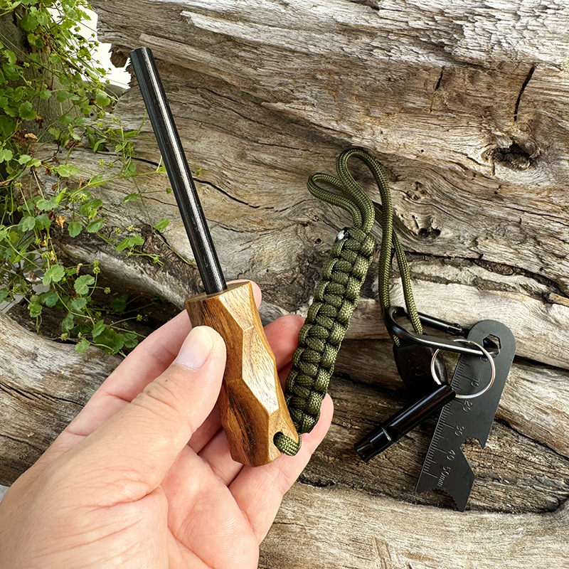 New Outdoor Flint Fire Starter - Magnesium Fire Starter avis et prix